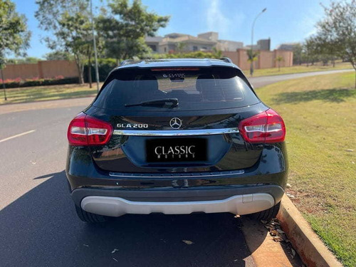 Imagem 3 de 15 de Mercedes-benz Gla 200 1.6 Cgi Style 16v Turbo 4p 2018