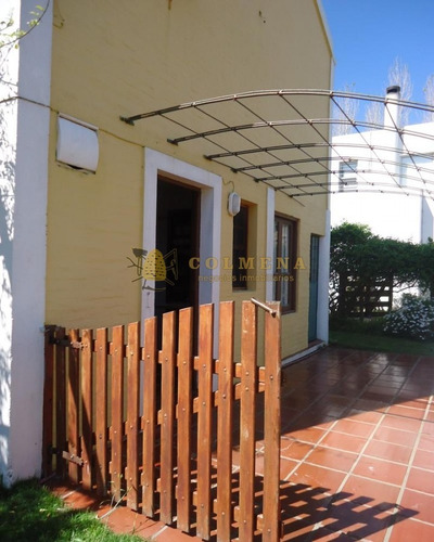 Muy Linda Casa En El Centro De La Barra -ref:3517