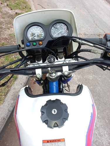 Imagen 10 de 15 de Suzuki Dr 650