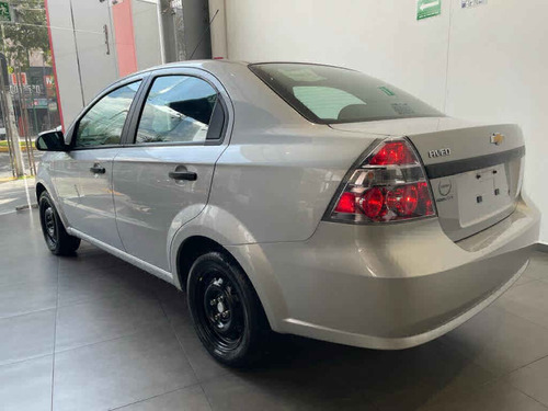 Imagen 5 de 15 de Chevrolet Aveo 2018 4p Ls L4/1.6 Aut