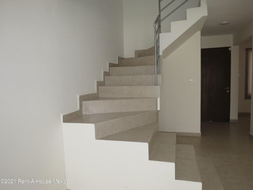 Imagen 4 de 14 de Qh1 Casa De 3 Recámaras En Venta En El Refugio, Con Amenidades
