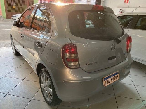 Nissan March Sv 1.6 Flex 2013