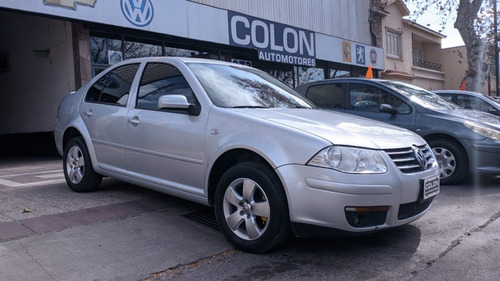 Imagen 12 de 15 de Volkswagen Bora 2010 2.0 Nafta Trendline
