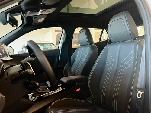 Peugeot 2008 1.0T Gt