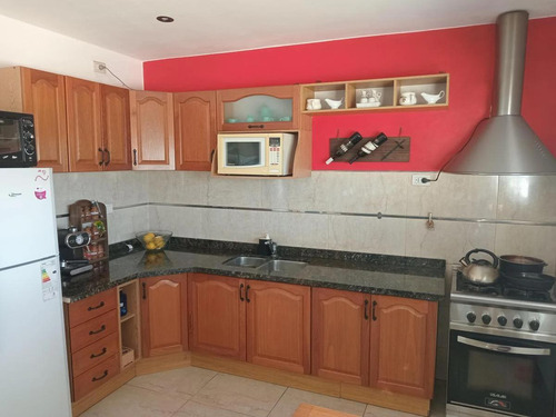 Casa En Venta - 3 Dormitorios 3 Baños - 560mts2 - Villa Nueva, Córdoba