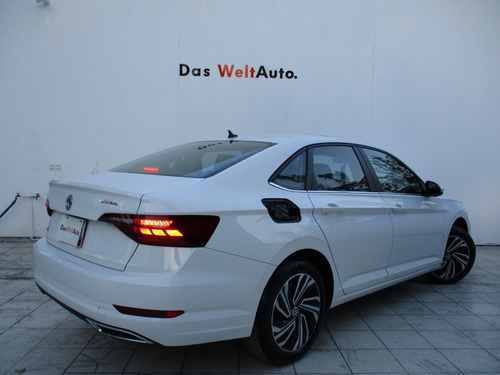 Imagen 8 de 15 de Volkswagen Jetta