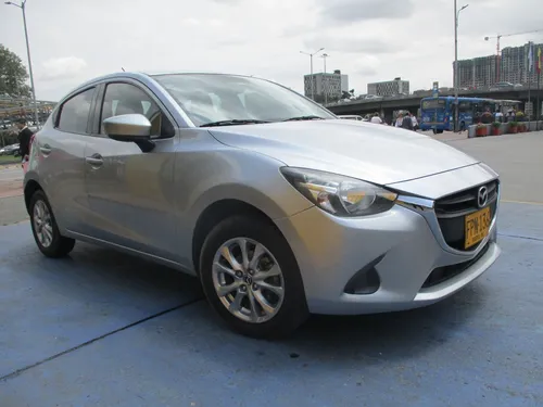 Mazda 2 1500cc At Aa