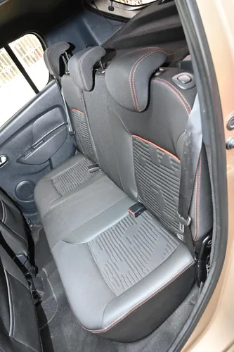 Renault Stepway 1.6 Dynamique / Intens Automática