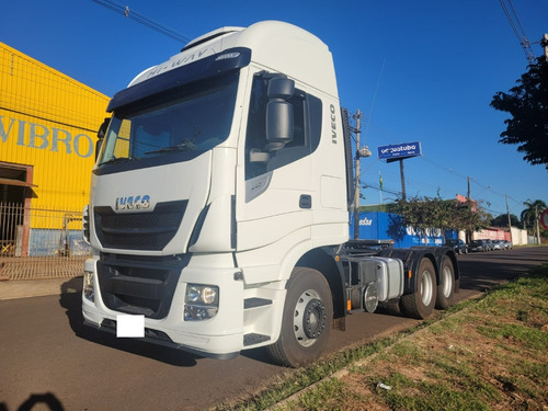 Iveco Stralis Hi-way 440 6x2 2022 Automático