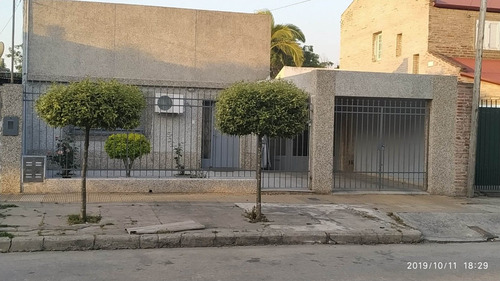  Casa Remodelada A Mts De Lopez Y Planes 