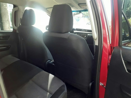 Imagen 9 de 15 de Toyota Hilux 2018 2.7 Cabina Doble Sr Mt
