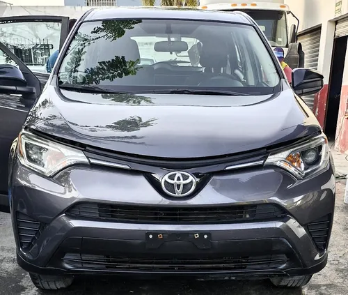 Toyota RAV4 2.5 Le At