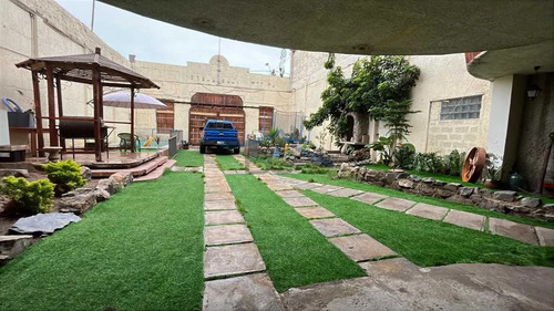 Se Arrienda Gran Local Comercial. 454 M². (163267)