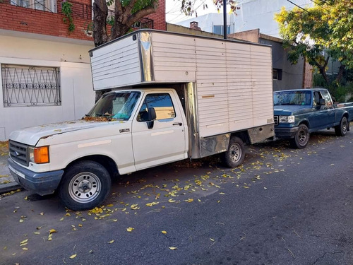 Ford F-100 3.9 D