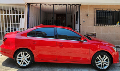 Volkswagen Jetta 2.5 Sportline Tiptronic At