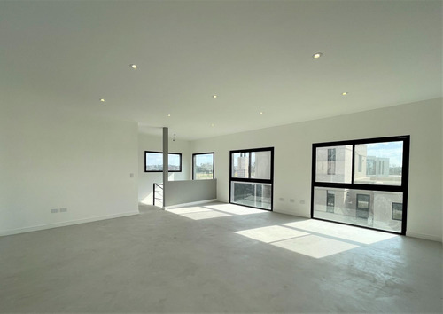 Venta, Casa, El Canton, Golf, Lote Al 300