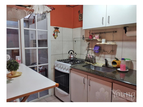 Imagen 6 de 16 de Duplex En Venta 3 Ambientes Con Garaje Cubierto En Bernal Oeste! Entrada Individual