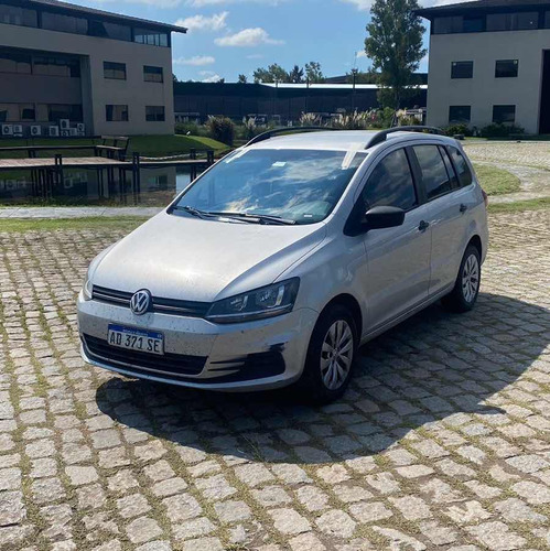 Volkswagen Suran 1.6 Comfortline 101cv