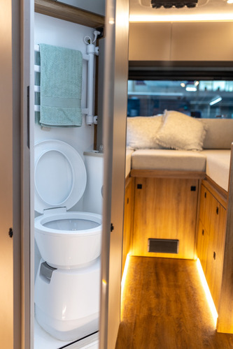 Único Motorhome Expedição Sirius 4x4 Easefour