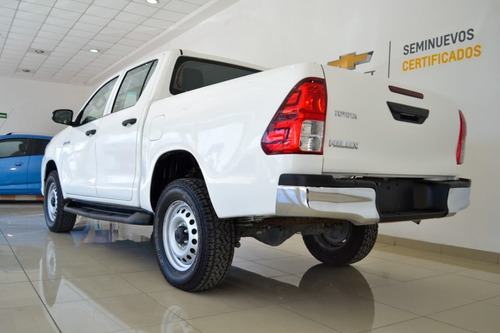 Imagen 5 de 10 de Hilux Base 2018