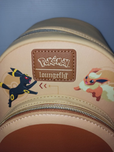 Loungefly Pokémon Eevee Eeveelutions Gamestop (Usado)