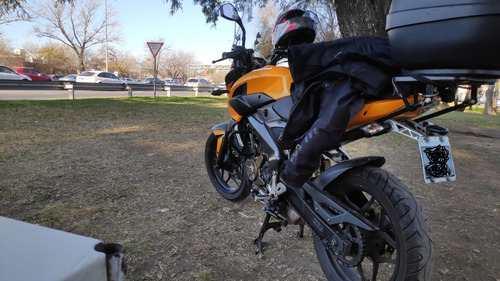 Imagen 12 de 20 de Bajaj Rouser Ns 200 2014 Excelente Estado Muchos Accesorios