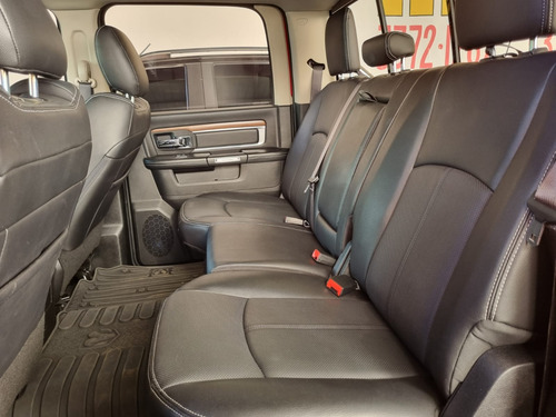 RAM Ram Classic 5.7 Laramie Night Edition Cab. Dupla 4X4 Aut. 4P