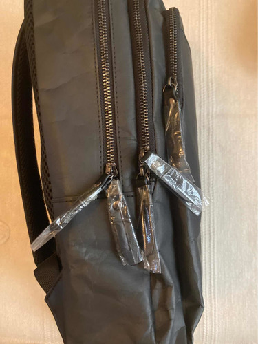 Mochila Backpack Hecha De Papel Reciclado 100% Eco-friendly