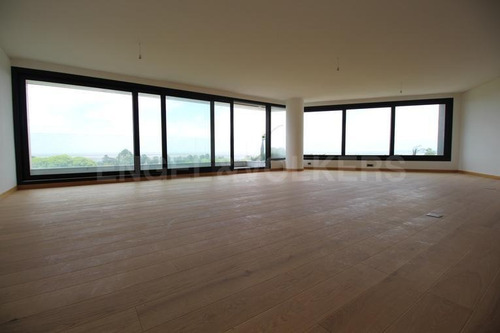Imagen 3 de 15 de Fantástico Apartamento Frente Al Golf A Estrenar