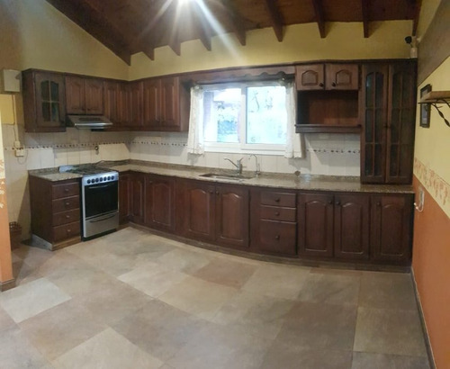 Imagen 8 de 14 de Chalet En Venta En Haras Miryam