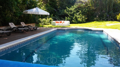 Imagen 3 de 27 de Casa En Punta Del Este Paya Mansa, 6 Dormitorios + Dep Y Piscina.