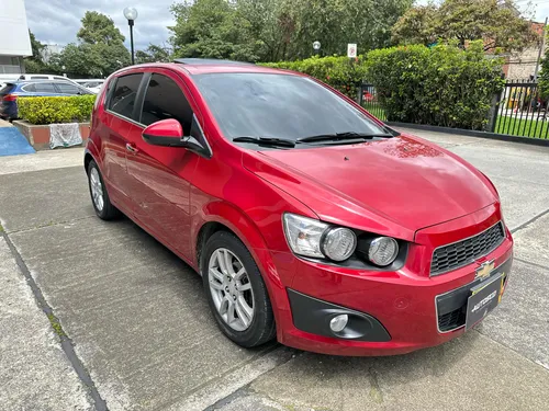 Chevrolet Sonic 1.6 Lt 5 p