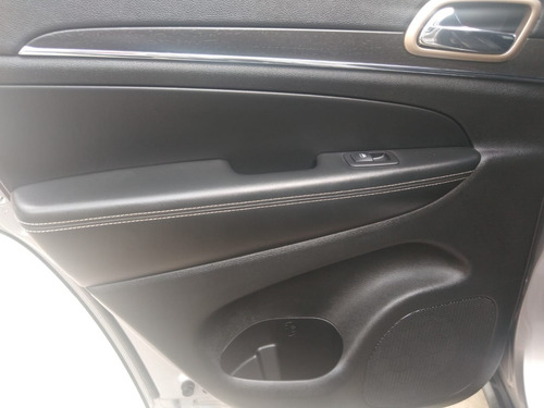 Imagen 8 de 15 de Jeep Cherokee Limited 2015