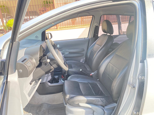 Volkswagen Fox 1.6 MI ROUTE 8V FLEX 4P MANUAL