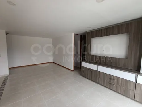Apartamento En Arriendo Los Colores 472-7194