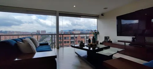 Apartamento En Venta En Colina Campestre. Cod V12413