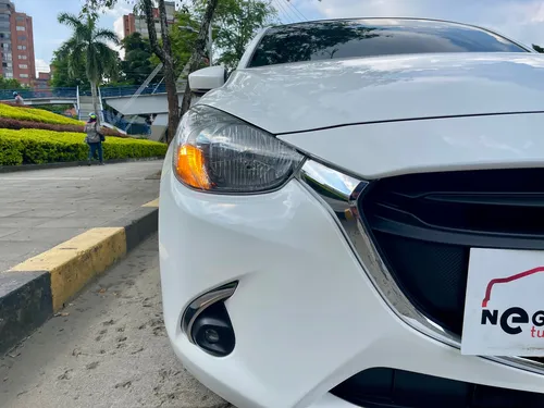 Mazda 2 Sport 1.5 Touring Mt