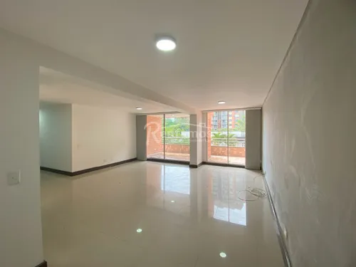 Apartamento En Venta En Castropol. Cod V776182