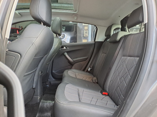 Imagen 16 de 21 de Peugeot 208 Feline 1.6 Pack Cuir 2015 Permuto Financio