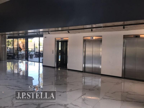 Oficina 40 M2 En Complejo Km 41 Polo Empresarial - Fco. Alvarez