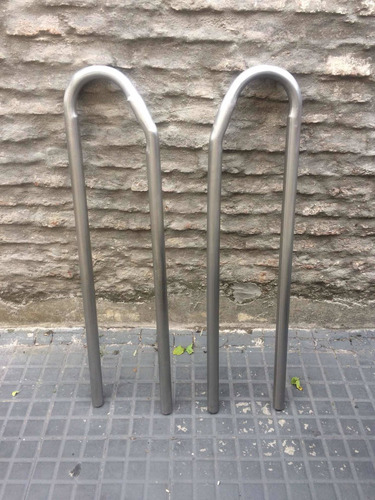 Pasamanos Para Piscinas Fibra O Hormigón, Se Amuran Con Hor