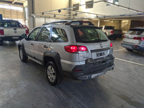 Imagen 4 de 11 de Fiat Palio Wekeend Locker Seguridad