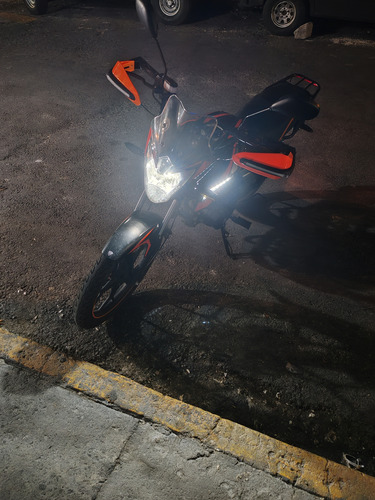 Es Una Moto Completa Trae Toda Su Documentación