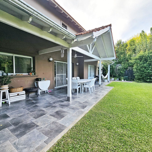 Casa En Venta La Escondida