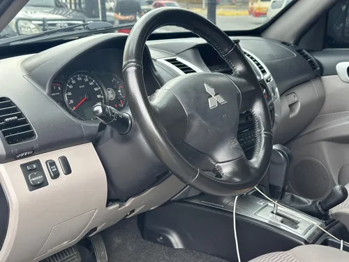 Mitsubishi Montero Sport Glx