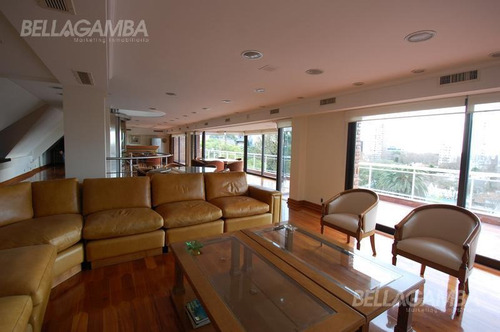 Imagen 16 de 29 de Suntuosa Residencia. Excelente Ubicación.