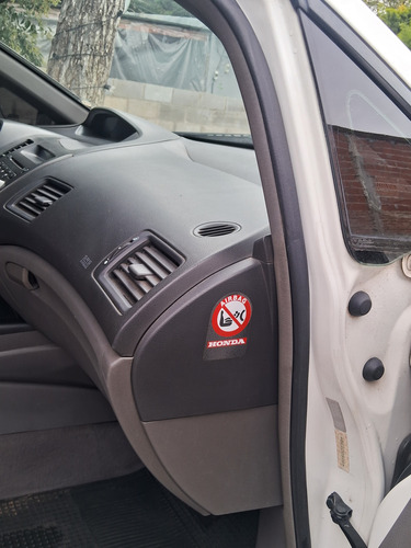 Honda Civic 1.8 Lxs Mt
