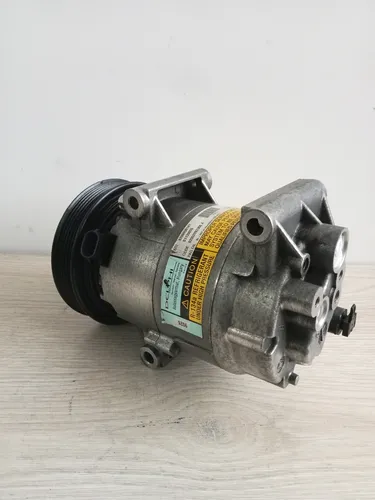 Compresor De A.a. Renault Megane Original Delphi. (Usado)