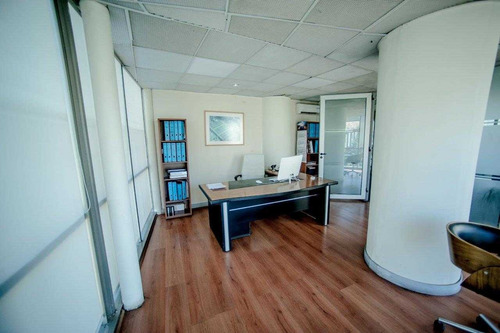 Oficina 121 M2 En Av. Del Valle, Ciudad Empresarial