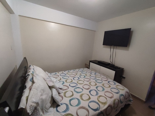 Imagen 13 de 14 de Apartamento En Venta Mañongo Flamboyant Adriana 04144194178